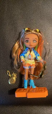 Barbie extra mini 