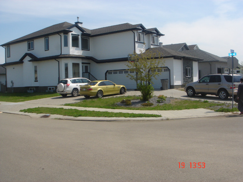 seperate entrance walkout basement in beaumont Long Term Rentals