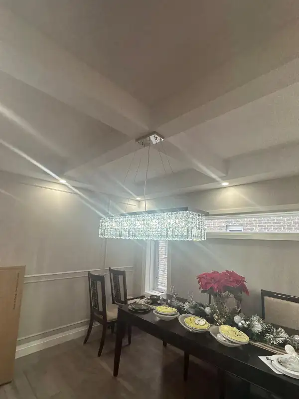 Gorgeous Crystal Chandeliers Available in Indoor Lighting & Fans in City of Montréal - Image 3