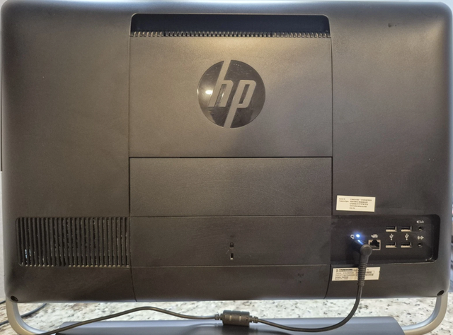 HP Envy 23 PC, all-in-one in Desktop Computers in Edmonton - Image 5