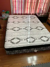 Free Queen bed mattress 