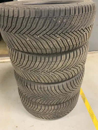 (235/45R18) - Michelin CrossClimate Tires