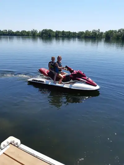 1998 Seadoo GTX Limited, factory short block 40 houra ago, New Rebuilt drive,battery, computer, star...