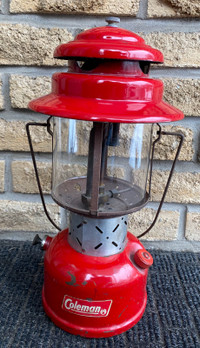 Vintage Coleman Lantern Dual mantle lantern 