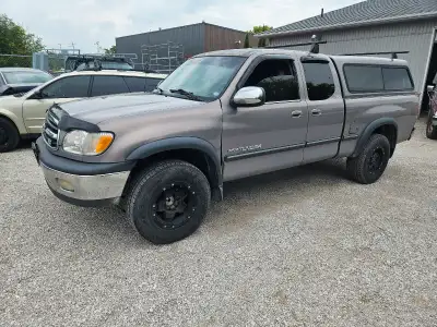 2001 Toyota Tundra. PART OUT. Automatic 4x4 V8. Engine has a week Cylinder. Frame is rotten. I Will...