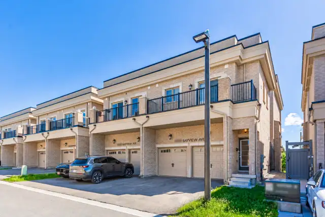 Observatory Hill  |  1-Bed Private Coach House  |  Upgraded Unit