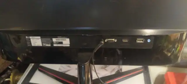 LG Monitor in Monitors in Gatineau - Image 4