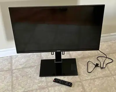 Samsung 32" LED Smart TV with Remote, View more