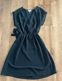Robe noire légère et habillée XS