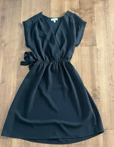 Robe noire légère et habillée XS, View more