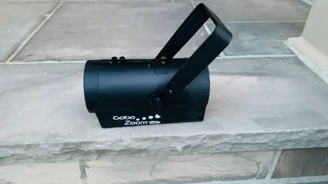 CHAUVET DJ Gobo Zoom USB Compact Gobo Projector - $200 in Performance & DJ Equipment in Markham / York Region - Image 2