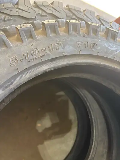 Kenda motorcycle tire, sized at 5.10-17 71P, is a reliable choice for your riding needs. Specificati...