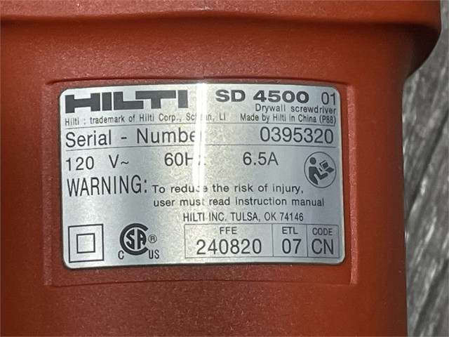 HILTI SD 4500 DRYWALL DRILL dans Outils électriques  à Tricities/Pitt/Maple - Image 4