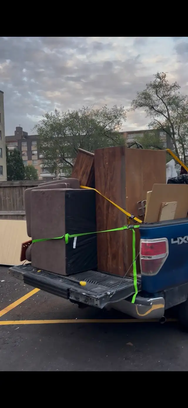 Moving /Junk /Delivery586457749443072004