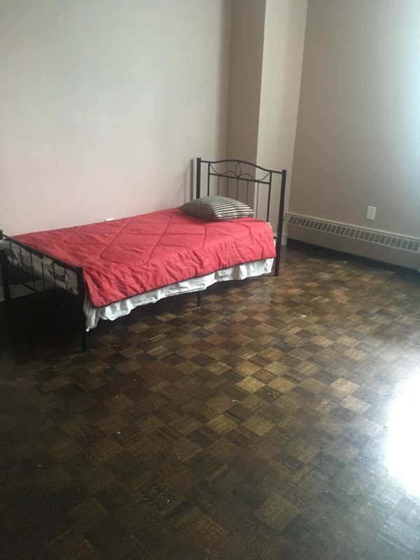 Toronto north york rental apartment room. Room Rentals & Roommates City of Toronto Kijiji
