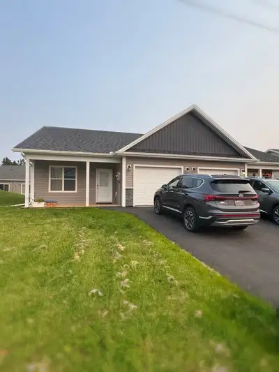 3Bed Rooms Duplex  For Rent in West Royalty, Charlottetow