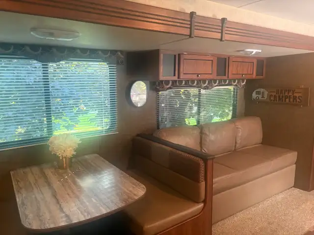 2015 Heartland Trail Runner 29 SLE in Travel Trailers & Campers in Grand Bend - Image 7
