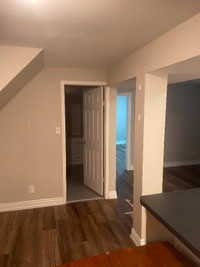 Cozy 1.5.B Basement In Heart of Mississauga-Available immediatel