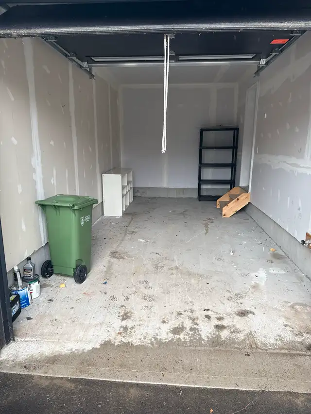 Dump trailer for hire!! Full trailer starting at 300$62863232274947124