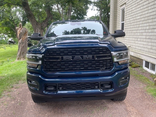 2022 Ram 2500 Crew Cab Big horn 8ft box in Cars & Trucks in Moncton - Image 2
