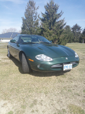 1997 Jaguar XK8 -