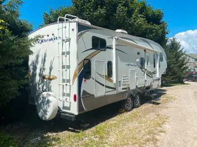 Are you looking for an amazing trailer to have lasting memories with your family? Look no further!!!...