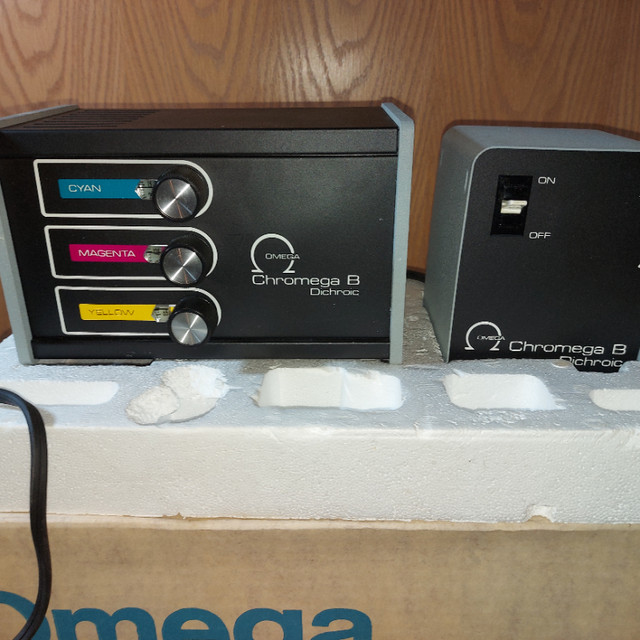 Omega Color Enlarger in Cameras & Camcorders in North Bay - Image 3