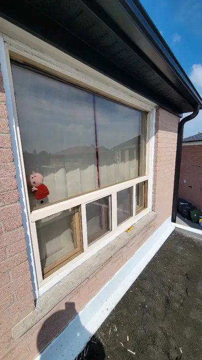 We specialize in soffit, leaf guards, fascia, eavestroughs,downpipes, vinyl siding, aluminum siding,...