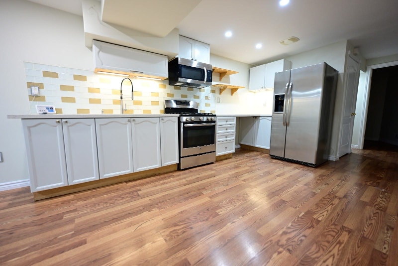 2bedroom basement apartment Long Term Rentals Markham / York