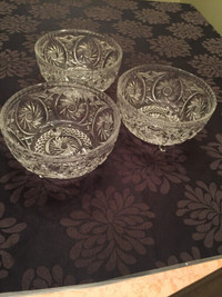 New - Pinwheel Crystal Fruit Footed Bowl 7 Inches