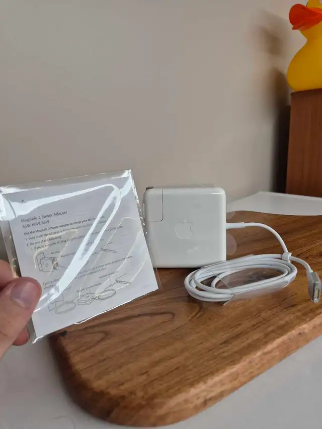 60w MacBook MagSafe 2 charger (New - Open box) in Cables & Connectors in Kitchener / Waterloo - Image 7