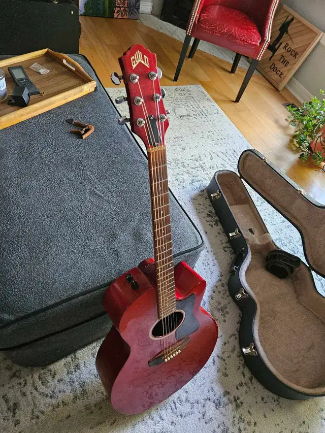 24 fret Guild Acoustic! in Guitars in Ottawa - Image 10