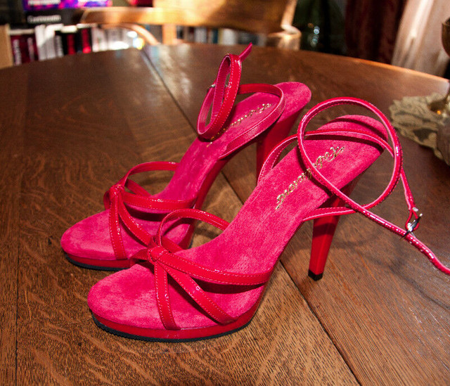 BRAND NEW PLEASER- RED SANDALS HIGH HEELS- 7 in Women's - Shoes in St. Catharines
