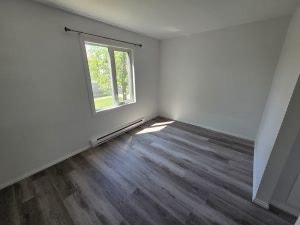 Spacious 3-Bedroom Apartment in Quiet Location! 1