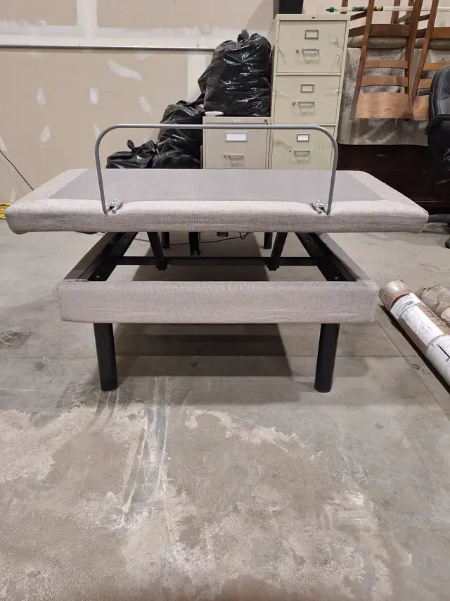 Tempur‑Ergo Plus Twin XL Adjustable Bed Frames in Beds & Mattresses in Strathcona County - Image 8