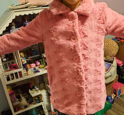 2 x Girl's soft velvety dress coats sz 8-10 $10 ea, View more