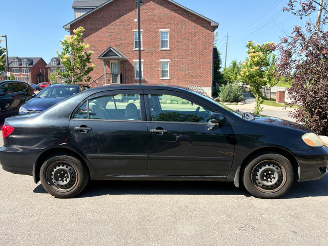 2007 toyota corolla, low km in Cars & Trucks in Markham / York Region - Image 2