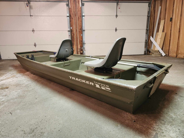 2018 Tracker Topper 12’ in Water Sports in Saint John - Image 2