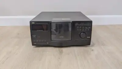 JVC XL-MC334 CD Player Holds 200 CD's, View more