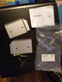 BRAND NEW RANGE ANTI-TIP BRACKETS KENMORE FRIGIDAIRE