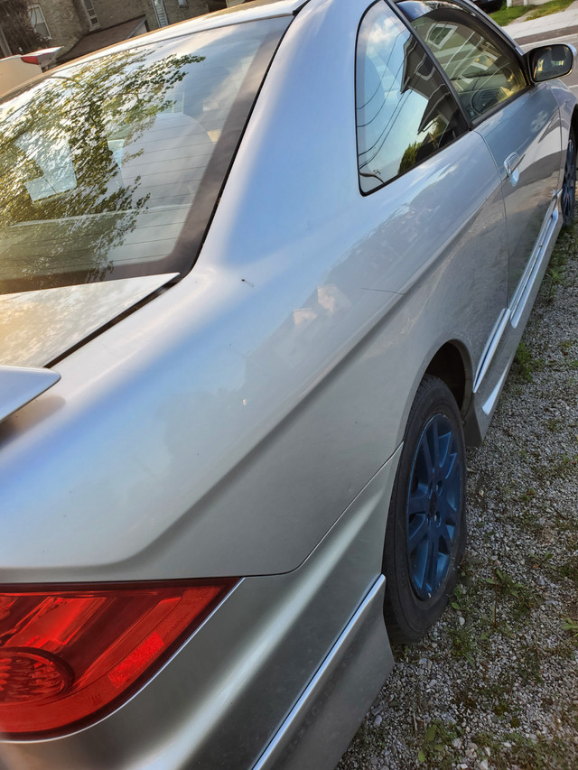 2005 Honda Civic Coup in Cars & Trucks in London - Image 2