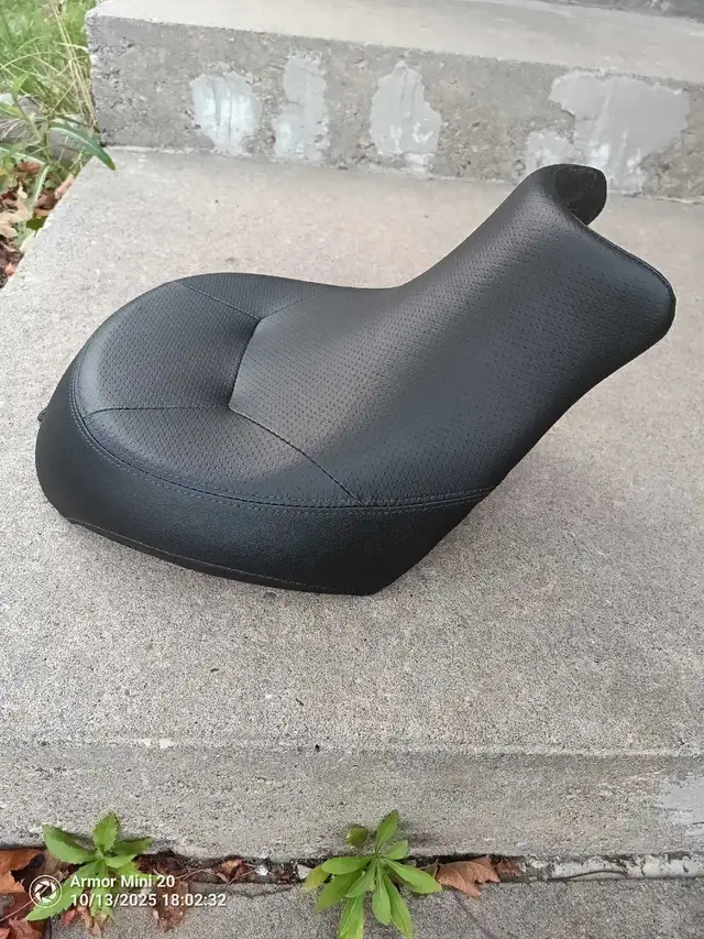 Kawasaki Vulcan seat in Street, Cruisers & Choppers in Woodstock - Image 3