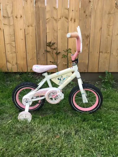 Huffy 12" Kid's Bike With Training Wheels - Minnie Mouse, View more