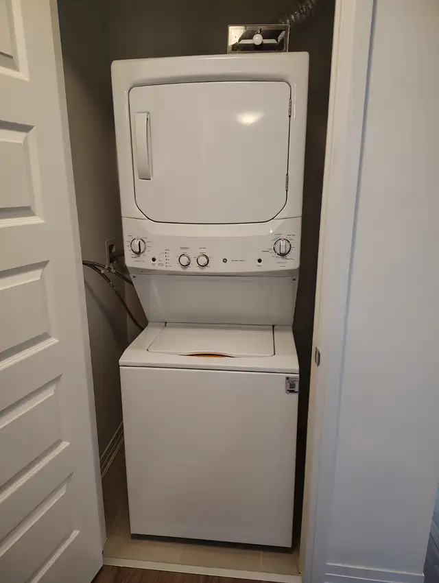 2 Bedrooms plus Den  Condo for RENT in MIlton in Long Term Rentals in Oakville / Halton Region - Image 8