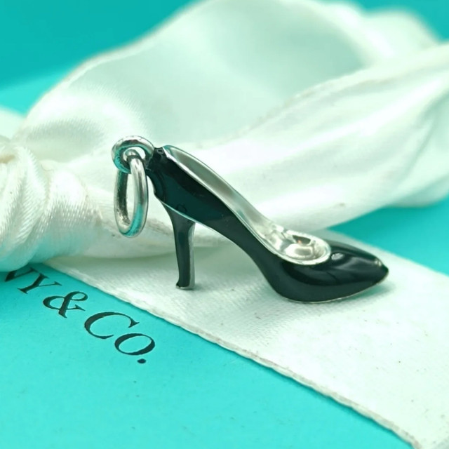 Tiffany Shoe Charm  in Jewellery & Watches in Medicine Hat - Image 2