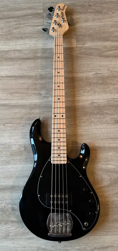 Sterling by Music Man Stingray 5, View more