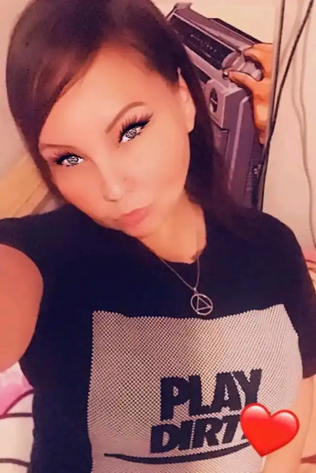 Looking for a Maid $20 hr No supplies