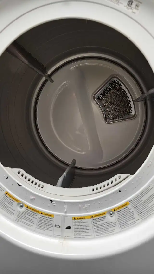 LG Front Loading Washer and Dryer Combo in Washers & Dryers in Guelph - Image 7