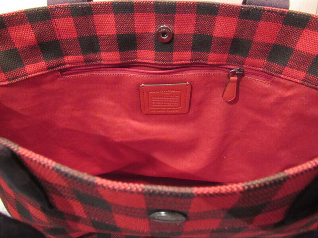 Sac a main COACH authentique buffalo dans Femmes - Sacs et portefeuilles  à Longueuil/Rive Sud - Image 3