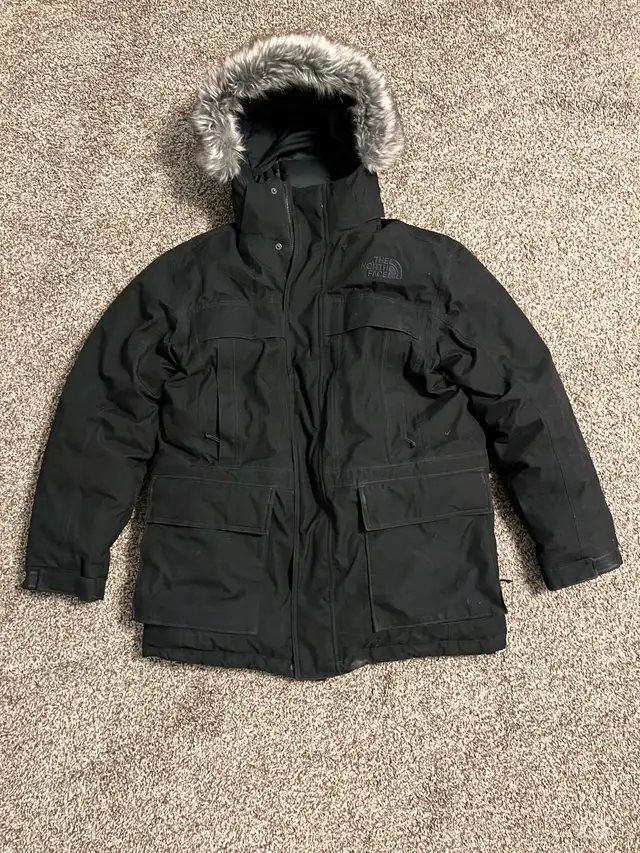 northface McMurdo winter parka men’s size large in Men's in Calgary - Image 2